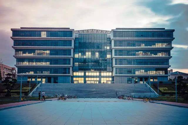 湖北工業(yè)大學成教學校簡介